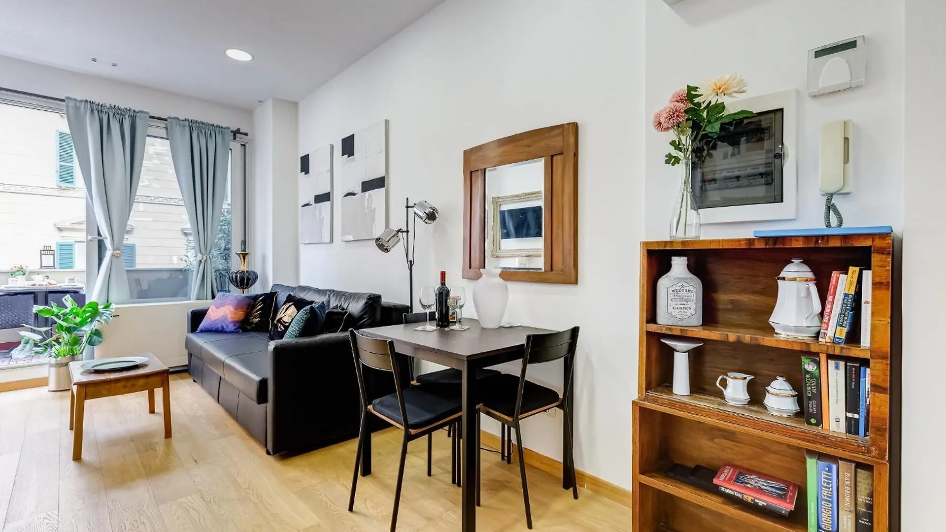 Lovely Home In The Center Of Rome, Fabrizia.